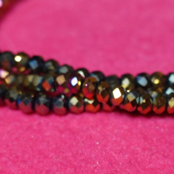 (NWT) Hematite (Green/Rainbow/Gold) Bead Bracelet Stack (3 Bracelets) - Picture 6 of 9